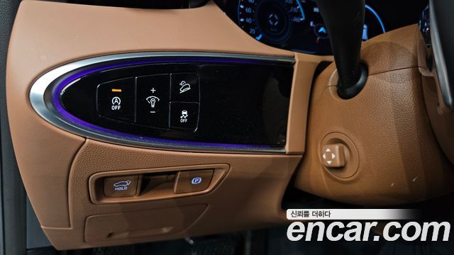 Genesis GV70 2021 — photo 20