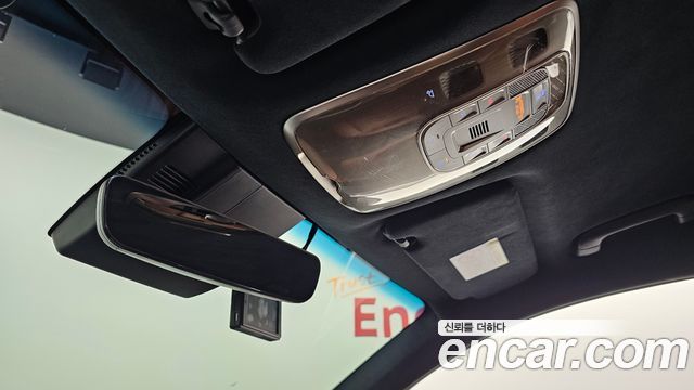 Genesis GV70 2021 — photo 21