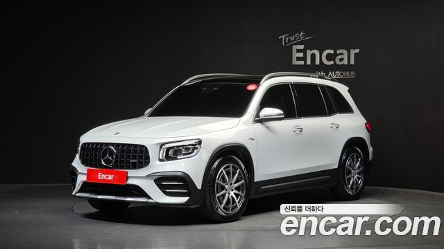 Mercedes-Benz GLB-Class 2023 — photo 1
