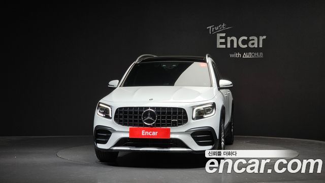 Mercedes-Benz GLB-Class 2023 — photo 3
