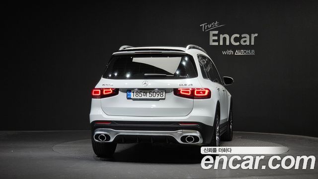 Mercedes-Benz GLB-Class 2023 — photo 4