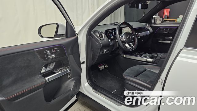 Mercedes-Benz GLB-Class 2023 — photo 13
