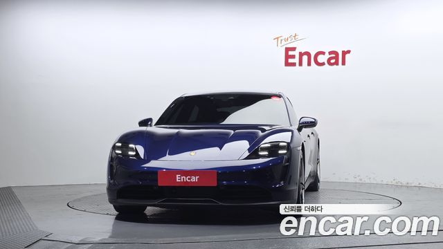Porsche Taycan 2022 — photo 3