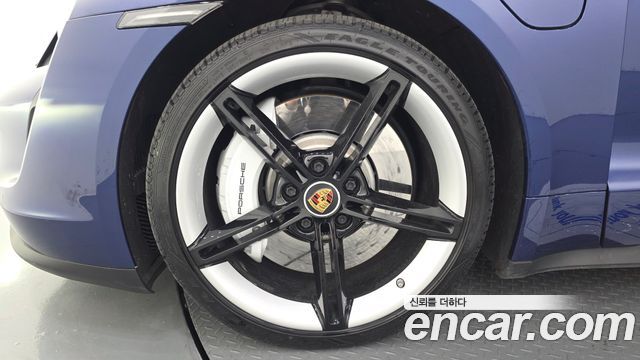 Porsche Taycan 2022 — photo 5