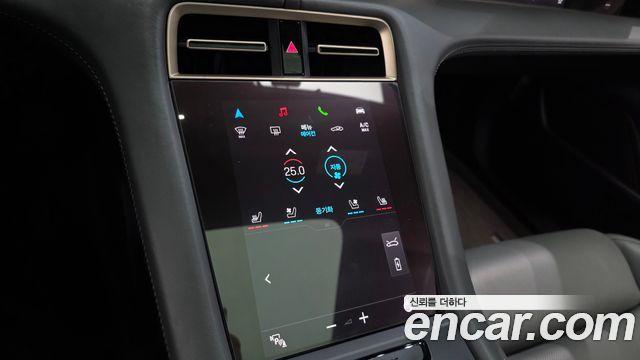 Porsche Taycan 2022 — photo 23