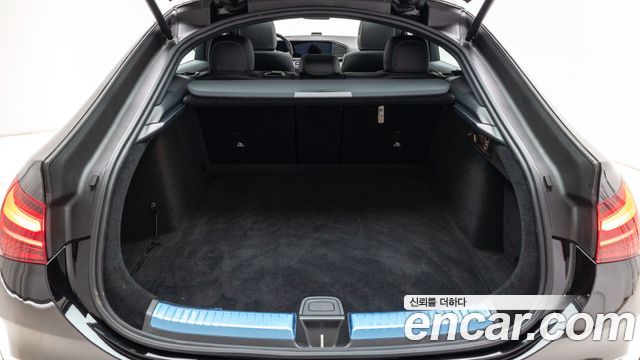 Mercedes-Benz GLE-Class 2026 — photo 11