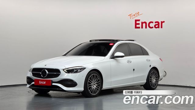 Mercedes-Benz C-Class 2024 — photo 1