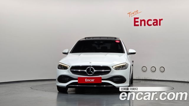 Mercedes-Benz C-Class 2024 — photo 3