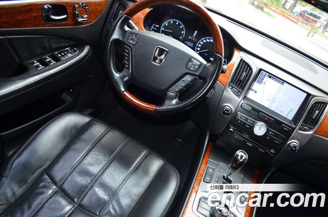 Hyundai Equus 2010 — photo 11