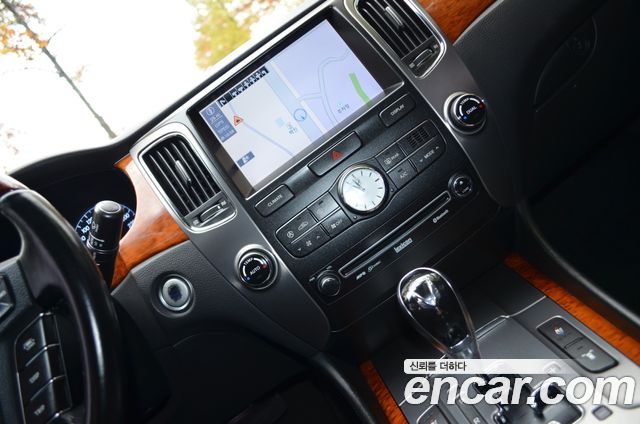 Hyundai Equus 2010 — photo 12