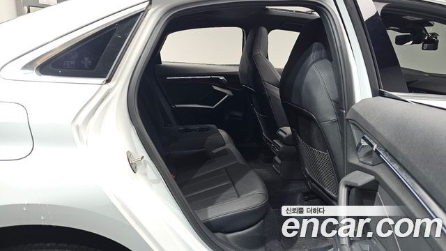 Audi A3 2023 — photo 17