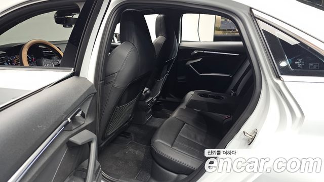 Audi A3 2023 — photo 18