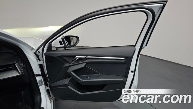 Audi A3 2023 — photo 14