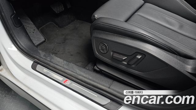 Audi A3 2023 — photo 31