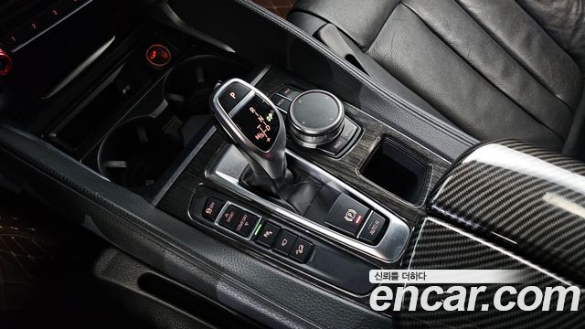 BMW X6 2017 — photo 9