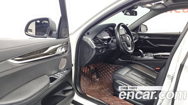 BMW X6 2017 — photo 10
