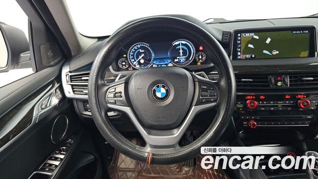 BMW X6 2017 — photo 13