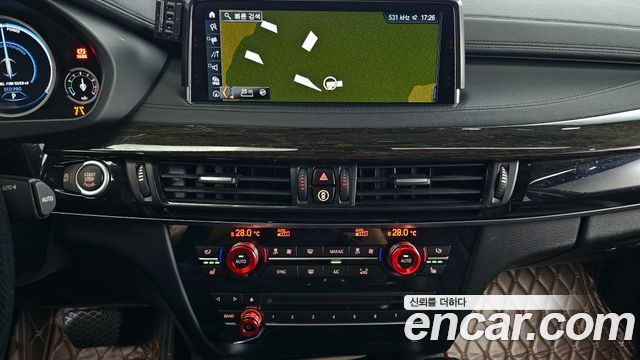 BMW X6 2017 — photo 14