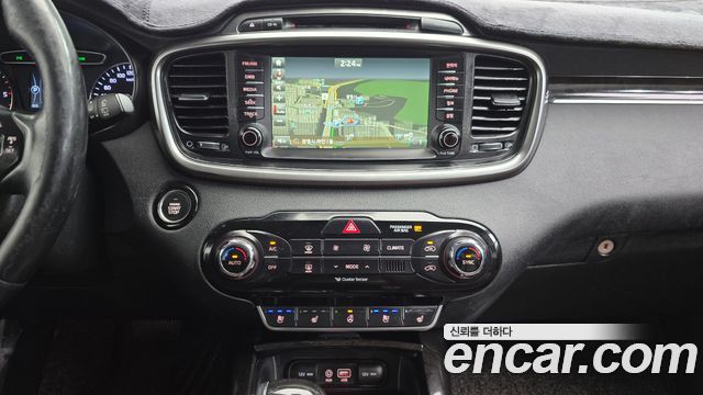 Kia Sorento 2016 — photo 18