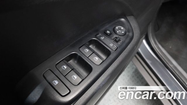 Hyundai Venue 2020 — photo 13