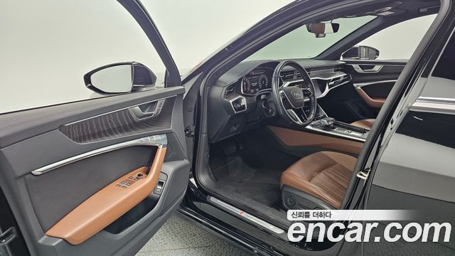 Audi A6 2021 — photo 13