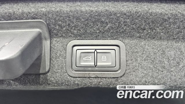Audi A6 2021 — photo 24