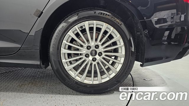 Audi A6 2021 — photo 7