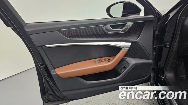 Audi A6 2021 — photo 14