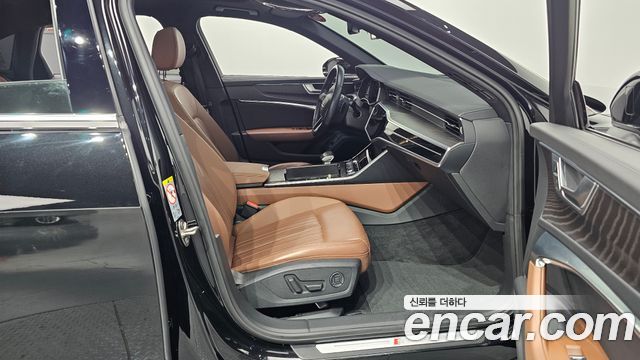 Audi A6 2021 — photo 16