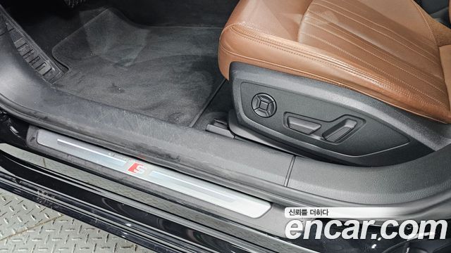 Audi A6 2021 — photo 31