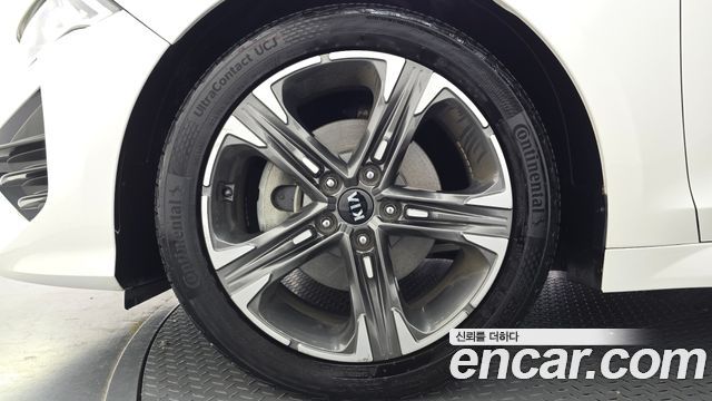 Kia K5 2020 — photo 5