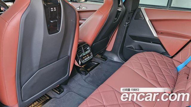 BMW iX 2023 — photo 16