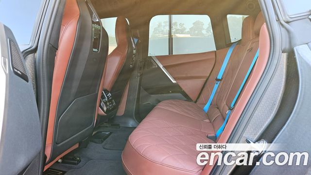 BMW iX 2023 — photo 18