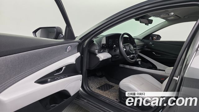 Hyundai AVANTE 2023 — photo 13