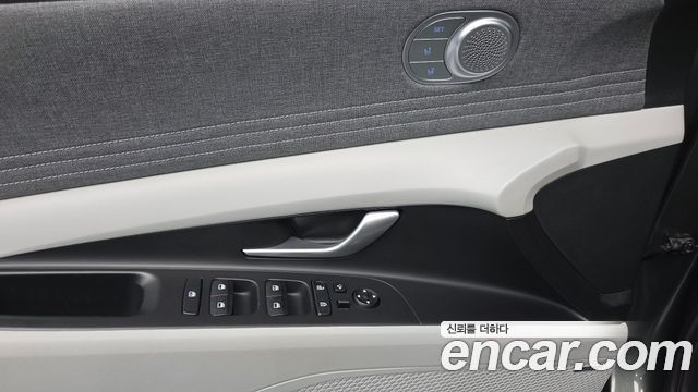 Hyundai AVANTE 2023 — photo 17