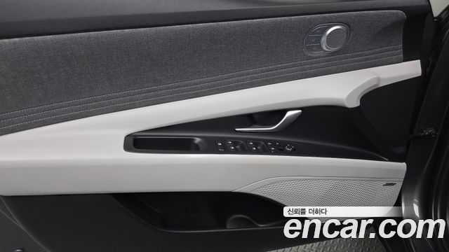 Hyundai AVANTE 2023 — photo 14