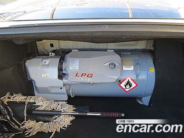 Hyundai Grandeur 2015 — photo 18