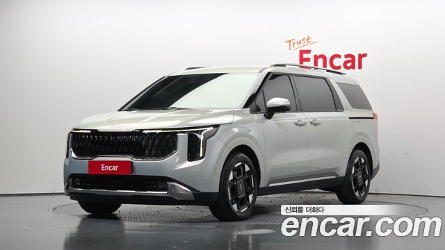 Kia Canival 2025 — photo 1