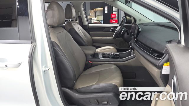 Kia Canival 2025 — photo 17