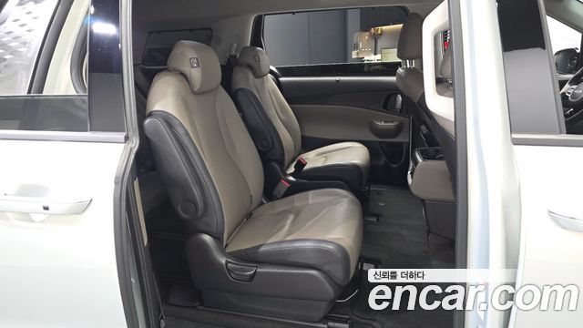 Kia Canival 2025 — photo 18