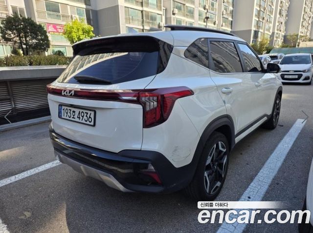 Kia Seltos 2023 — photo 2