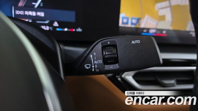 BMW 3-Series 2024 — photo 25
