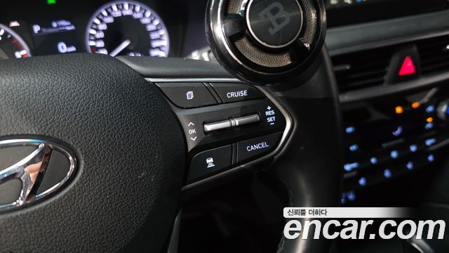 Hyundai Santafe 2020 — photo 28