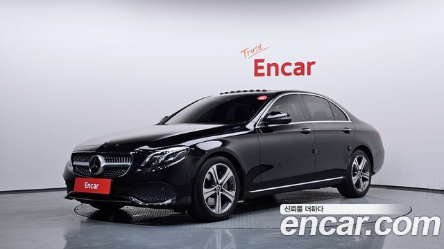 Mercedes-Benz E-Class 2017 — photo 1