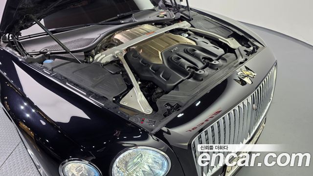 Bentley Flying Spur 2022 — photo 6