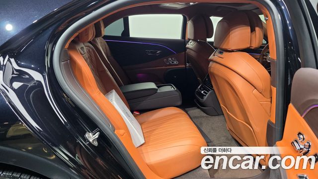 Bentley Flying Spur 2022 — photo 12
