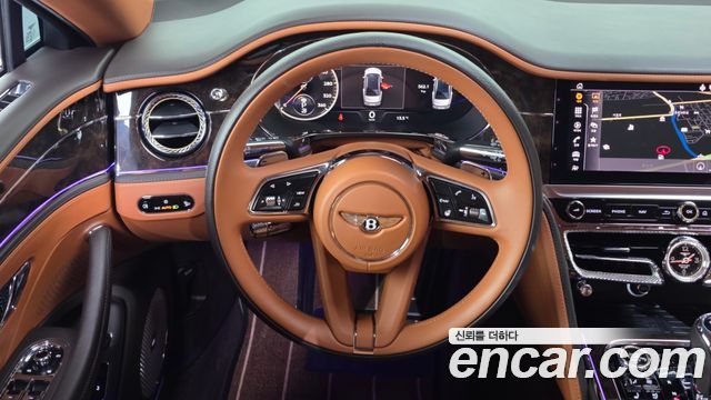 Bentley Flying Spur 2022 — photo 13