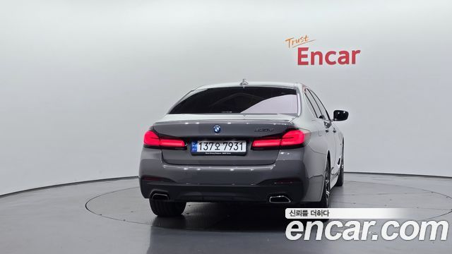 BMW 5-Series 2022 — photo 4