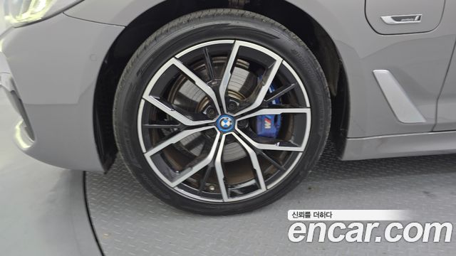BMW 5-Series 2022 — photo 5