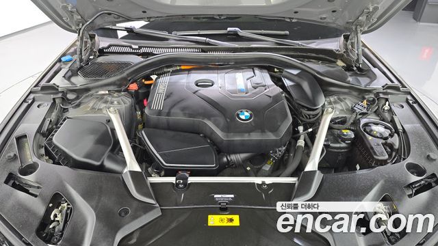 BMW 5-Series 2022 — photo 6